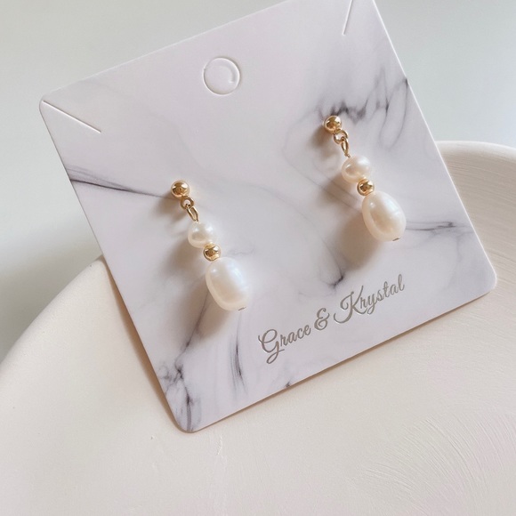 Genuine Baroque pearl drop earrings - Picture 3 of 3